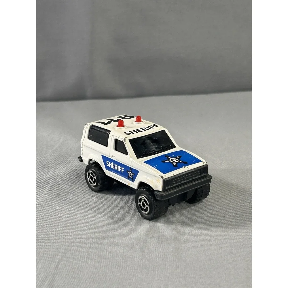vintage Majorette Sonic Flashers 1:64 scale diecast Ford Bronco Sheriff SUV